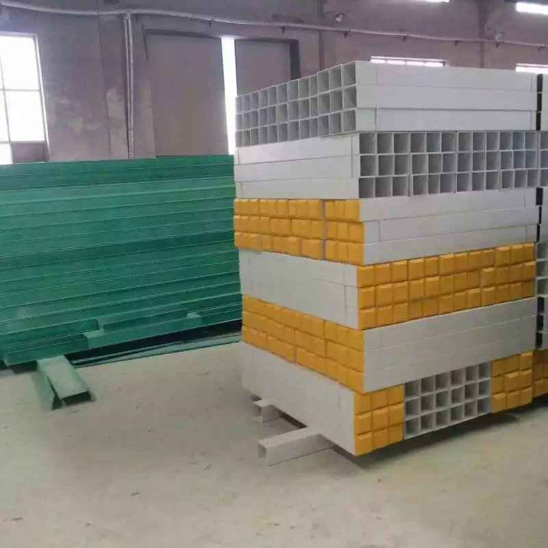 山東100×100電纜玻璃鋼標志樁 山東100×100電纜玻璃鋼標志樁